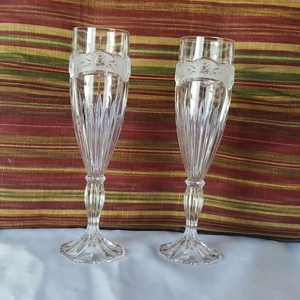 Pair of Oneida "Southern Garden" Flutes